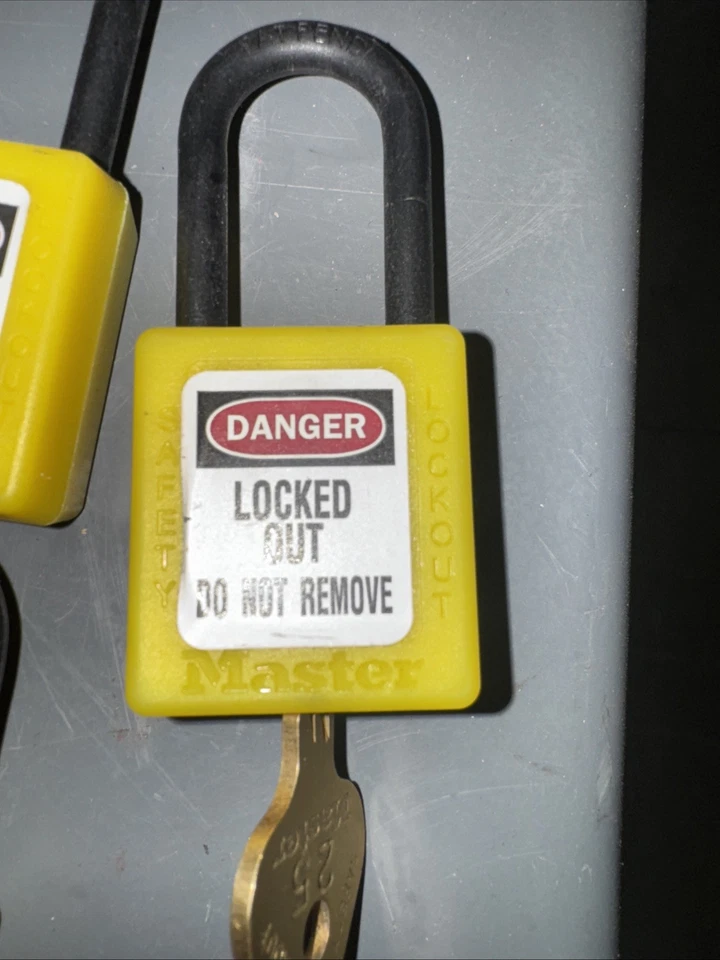 Master Lock 406Ylw Lockout Padlock,Kd,Yellow,1-3/4"H Keyed Alike One Key. 20 Ea - Image 2 of 2