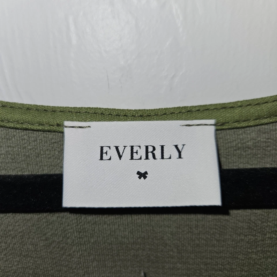 Everly Blouse Women's Small Green Feathers Long Sleeve Tie Shirt Top Bohemian - Image 4 of 4