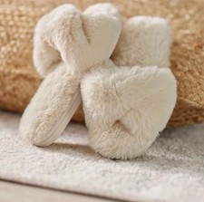 Soft Surroundings Ivory Cream Stowe Slippers Faux Fur Fuzzy Slippers X/XL 9/10