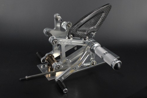 HONDA BROS 400 / 600 CNC step kit with carbon heel guard - 第 1/1 張圖片