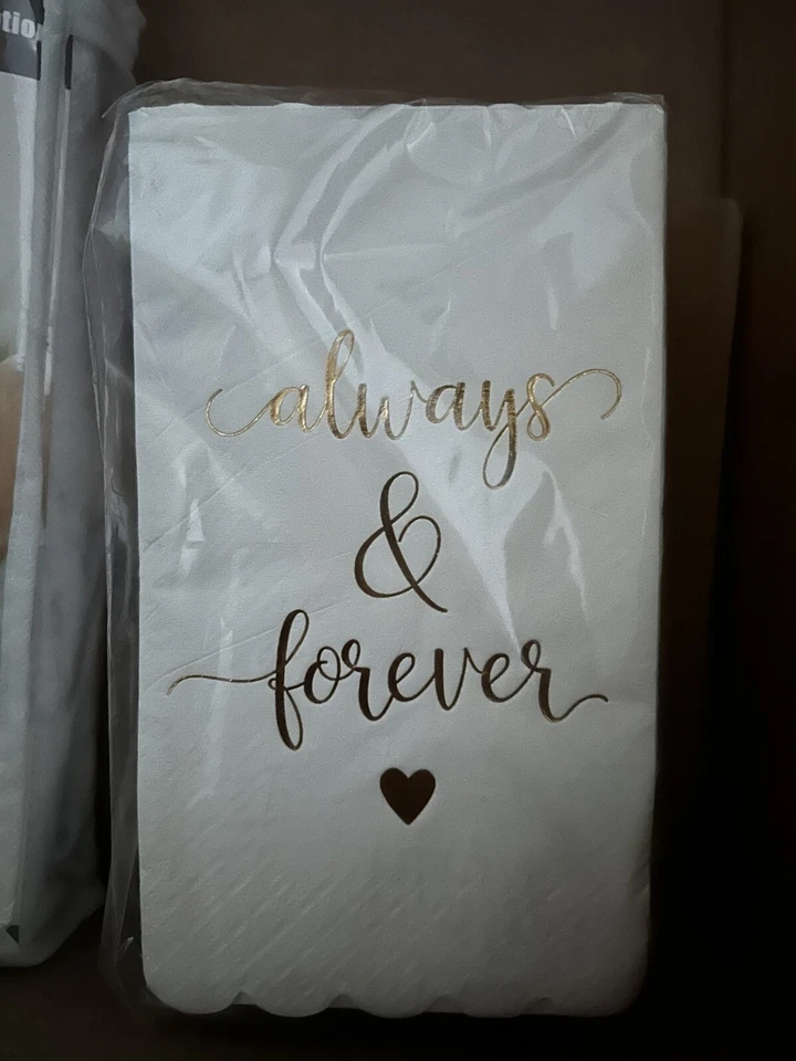 Pack de 100 servilletas blancas para recepción de boda con lámina de oro Foto 3 de 3