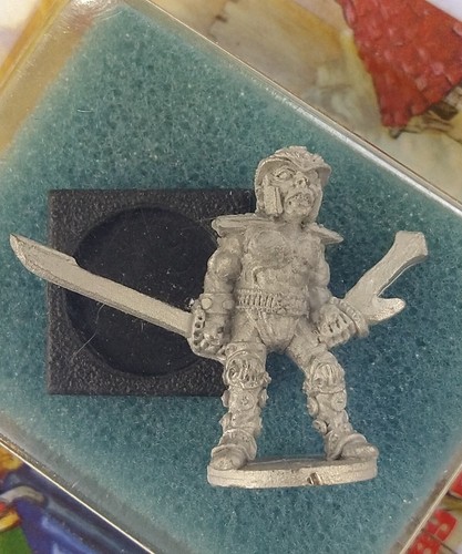 Hobby Products Fighter + Thief 25mm Figures Fantasy Metal Magic D&D Miniatures - Picture 4 of 6