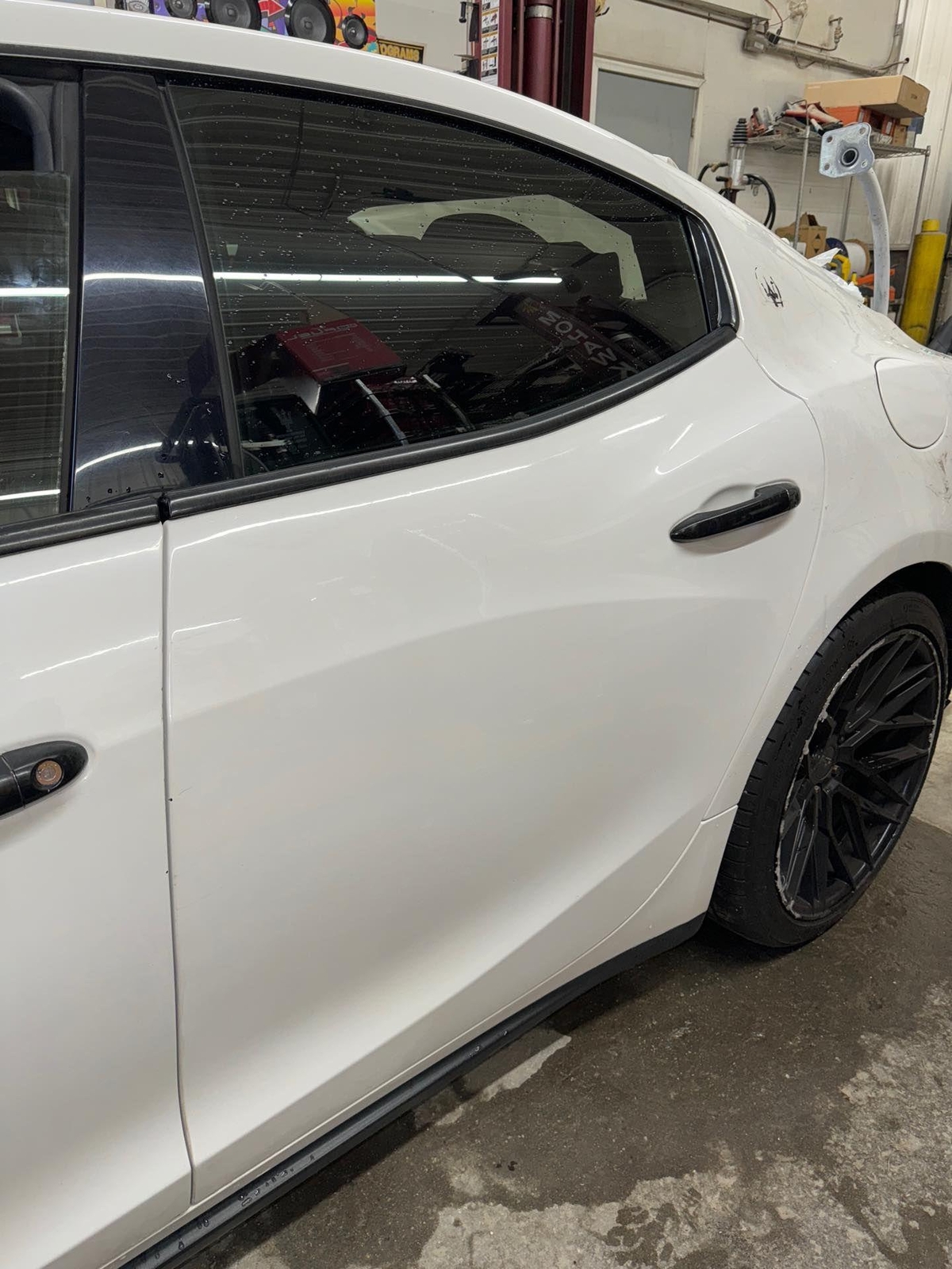 Maserati Ghibli REAR+LEFT Engine control unit
