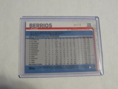 2様リクエスト 2019 Topps Chrome Blue Wave Refractor Jose Berrios #123 /75