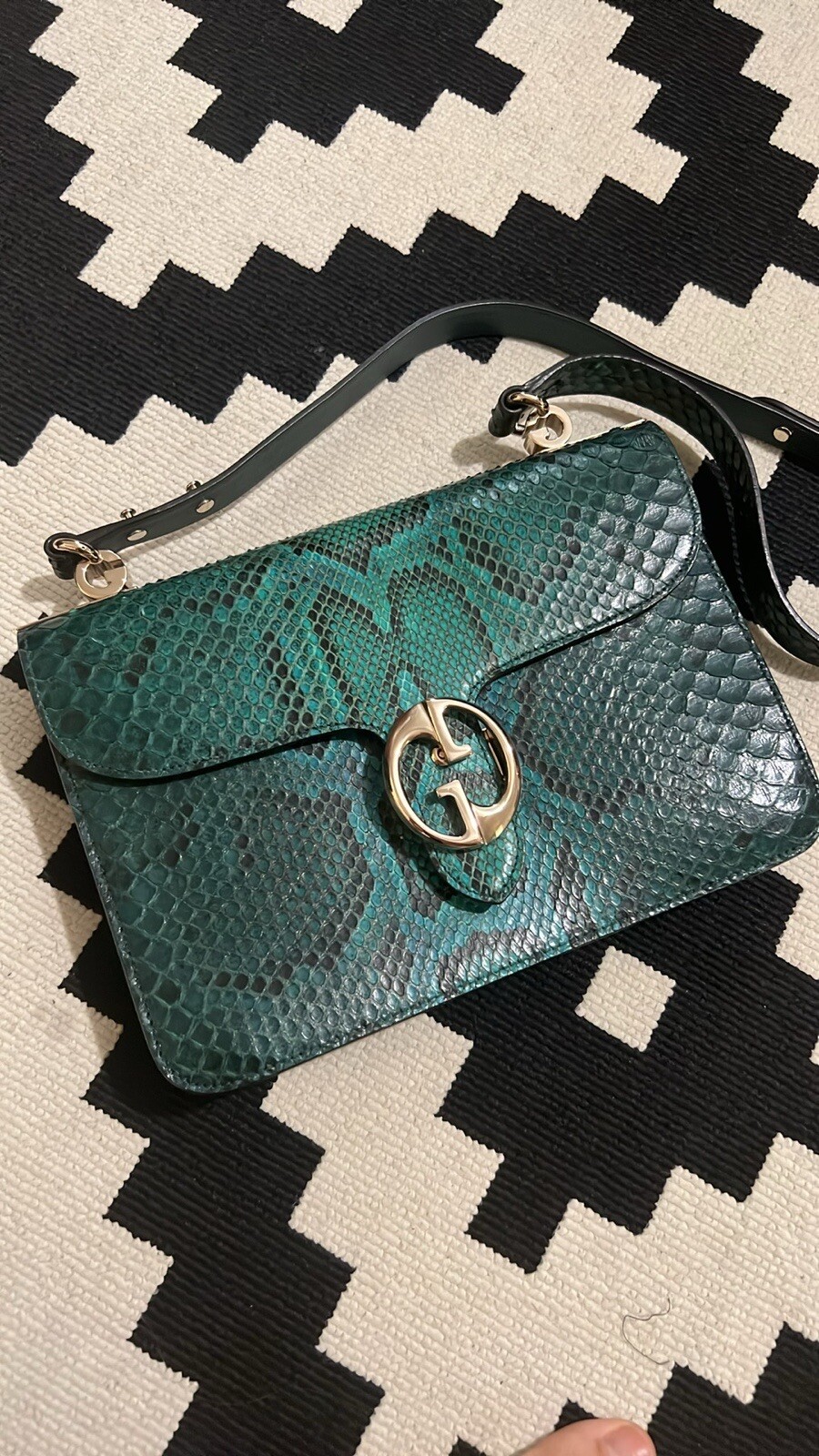 Gucci Python Medium Shoulder Bag Green - image 11