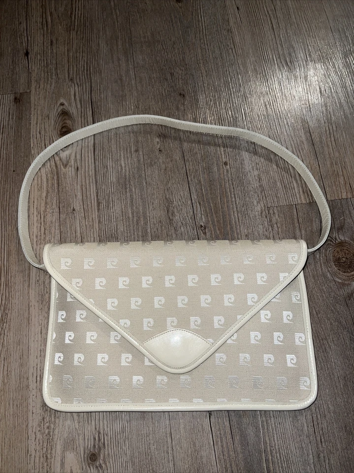 Bolso sin asas o bandolera Pierre Cardin vintage años 70 correa extraíble marfil Foto 2 de 4