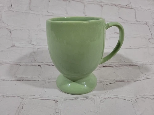 Gail Pittman GP HOSPITALITY Collection Footed Green 12 oz. Mug