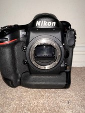 Nikon D4S 16.2MP Digital Professional SLR Camera Body, pristine condition 20k
