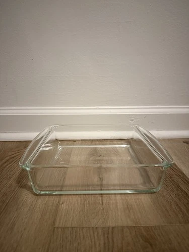 Vintage PYREX # 222  8x8 Square Clear Baking Dish, Made in USA