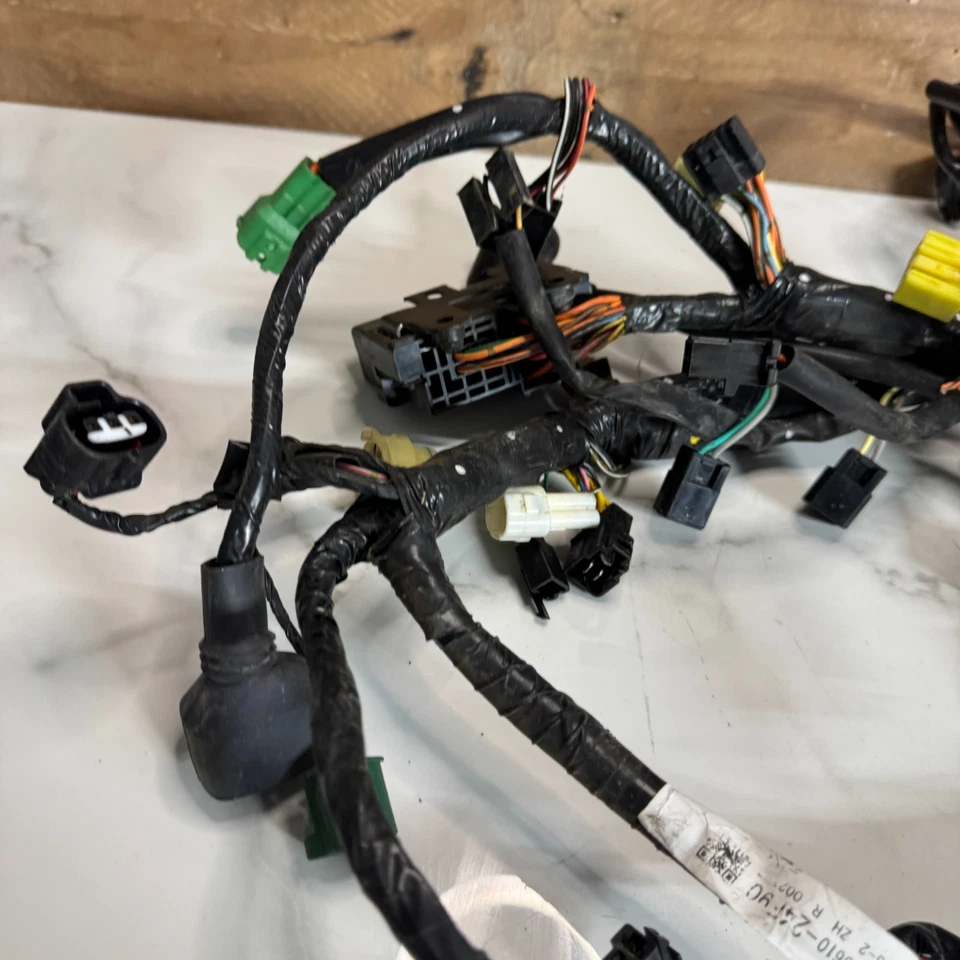 01-07 SUZUKI HAYABUSA ARNÉS DE CABLEADO MOTOR TELAR 36610-24F90 Foto 3 de 4