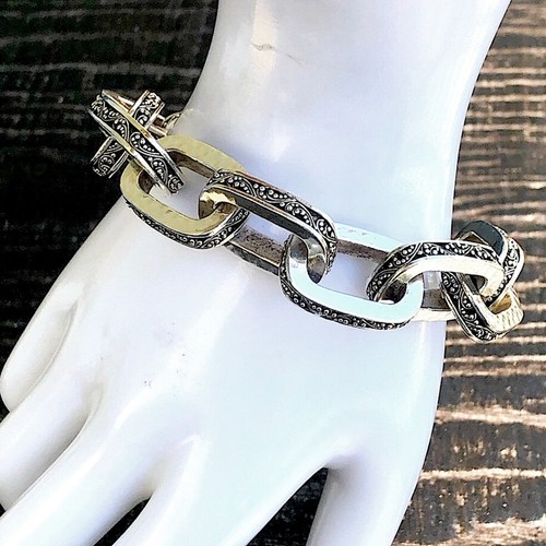 Pulsera granulada oxidada de eslabones martillados de plata de ley de gran tamaño LOIS HILL - Imagen 3 de 16