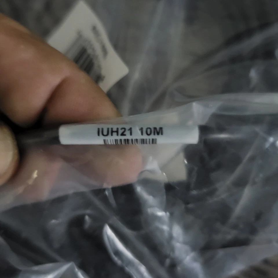 Monoprice 33ft SlimRun High Speed USB Fiber Optic Cable 16377 - Image 4 of 4