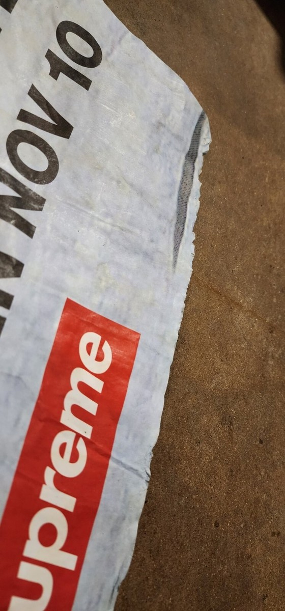 supreme ポスター Supreme フェアチャイルド パリ Fairchild Paris ザ