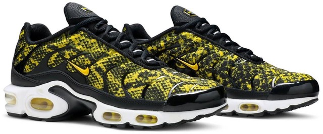 yellow and black air max plus