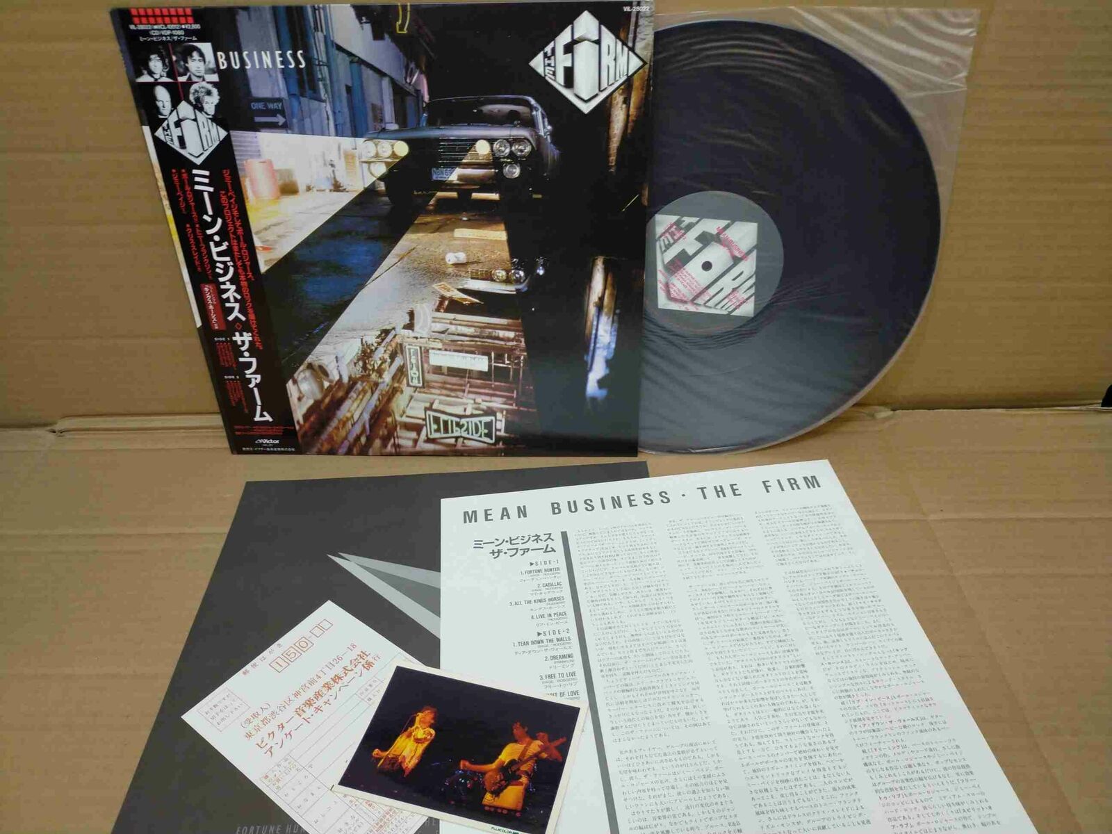 THE FIRM MEAN BUSINESS VIL-28022 JAPAN LP w/PHOTO PAUL RODGERS JIMMY PAGE 59670