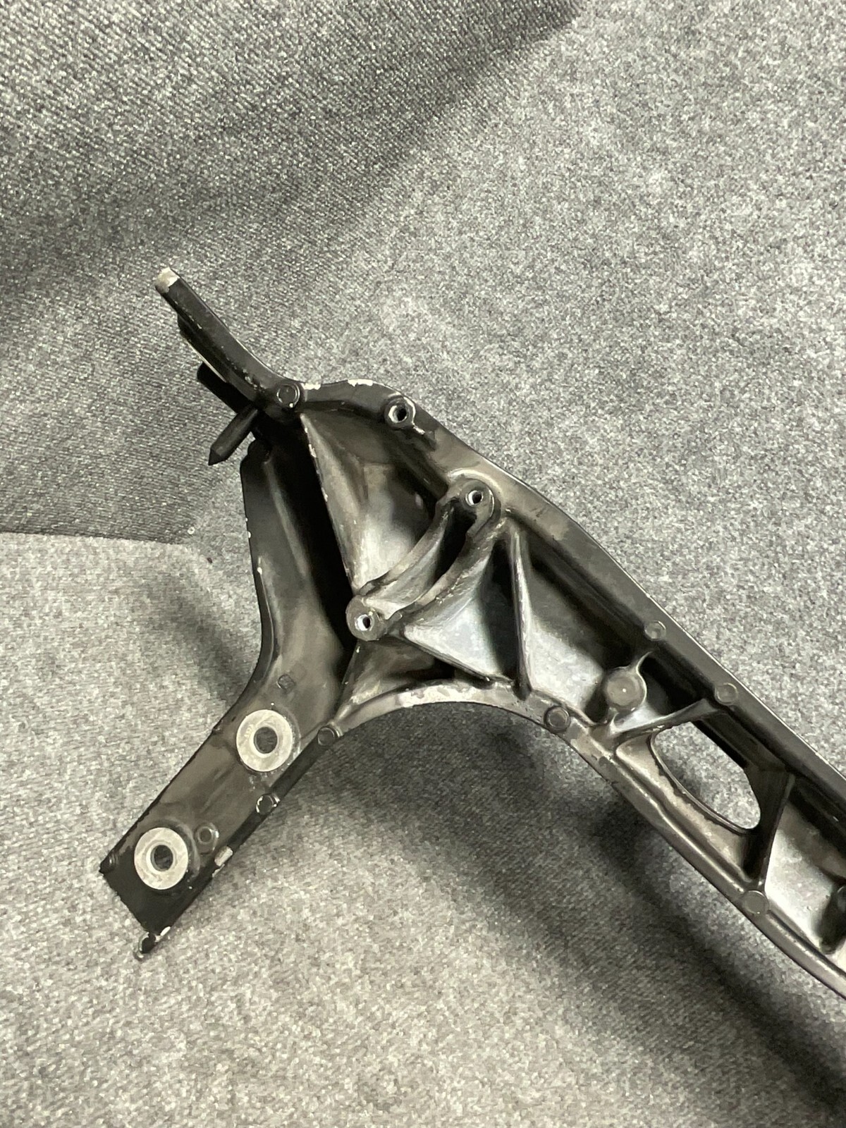 Ford Fiesta WSHM1C231B Upper Radiator Slam Panel Bracket eBay