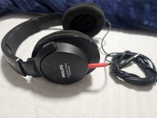 Philips Wired On-Ear Closed-Back Headphones 3.5mm Jack Black/Red