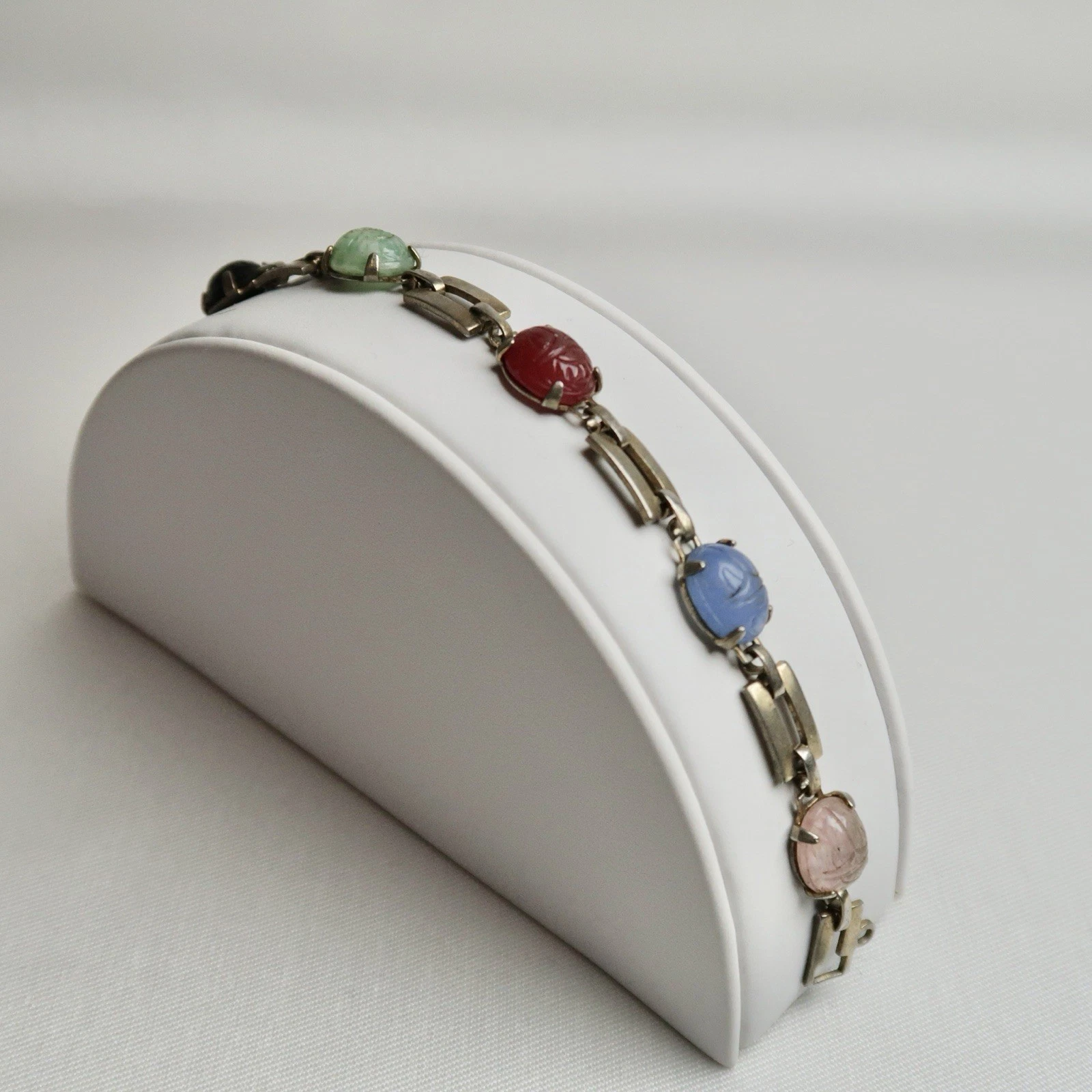 Scarab Beetle Egyptian Art Deco Revival Glass Vintage Bracelet Jewelry Br75