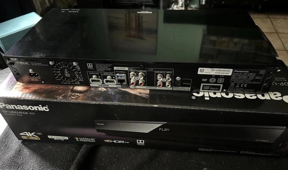 Panasonic DP-UB824EGK UHD WLAN Blu-ray Player - Schwarz - Bild 3 von 4