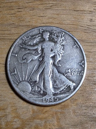 1945-D Walking Liberty Half Dollar In Fine Condition 03