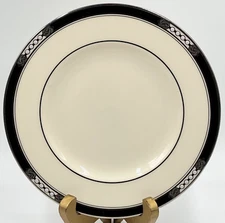 NWT LENOX HANCOCK PLATINUM BREAD PLATE; PRESIDENTIAL COLLECTION