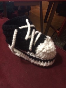crochet converse booties