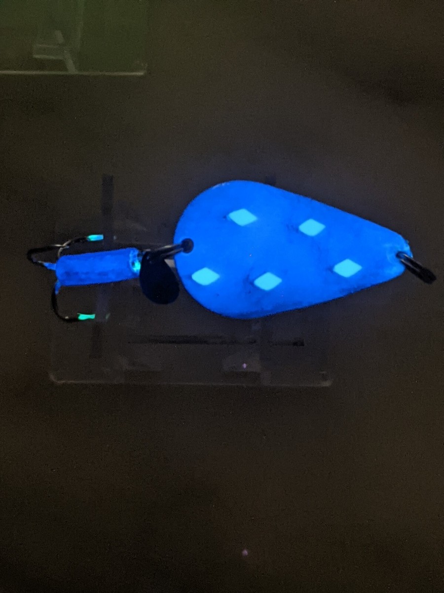 KO Wobbler style Glow in the dark fishing spoon Killer