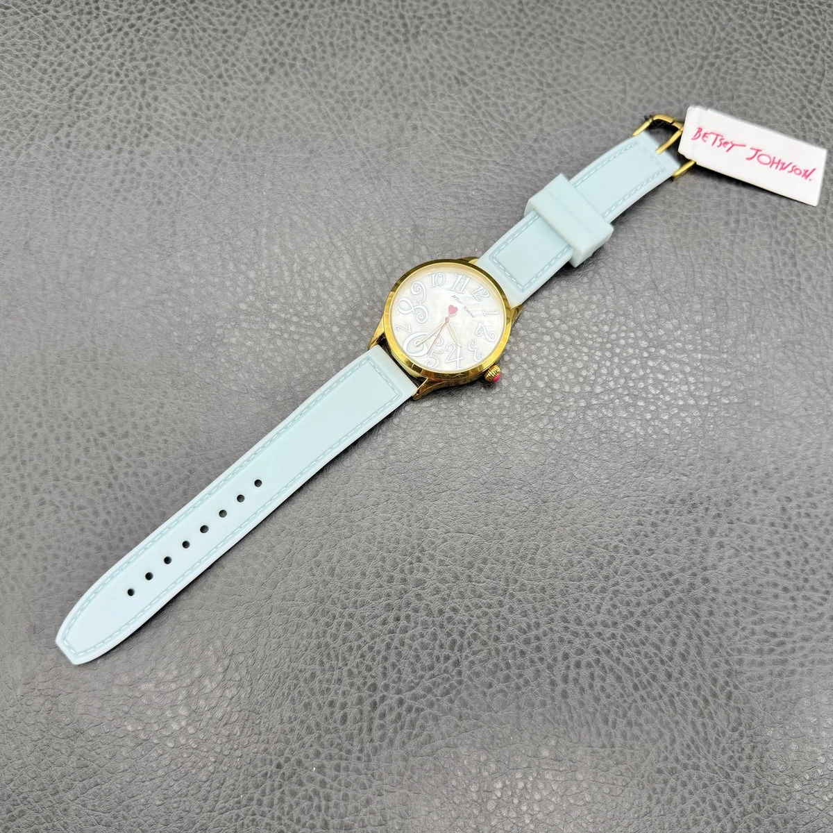 BETSEY JOHNSON \