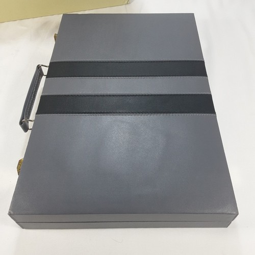 Cayoulr 15" Backgammon Set Gray/Black/White Travel Case New In Box - Bild 7 von 17