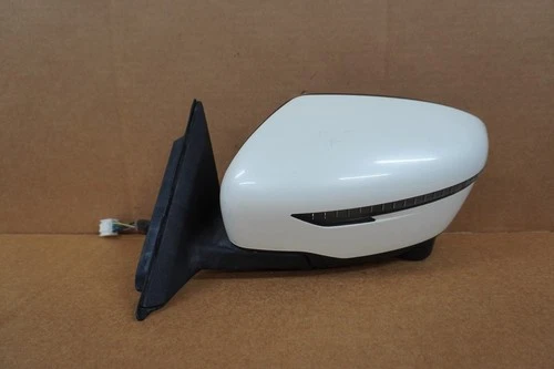 2016 2017 2018 2019 2020 Nissan Rogue Left Driver Side View Mirror E4034237