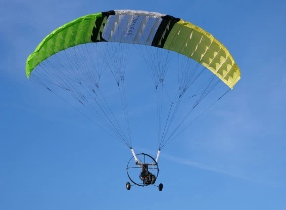 Parapente eléctrico RC PNF RC Paramotor 2400 mm Colorido Toldo V2 Barra de luz LED Foto 2 de 4