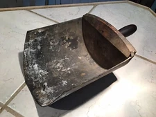Antique Farm Barn Grain Feed Large Scoop Primitive Rustic Vintage Wood & Metal