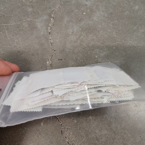 Large lot of 100+ Vintage & Modern Canada Stamps - Picture 15 of 24