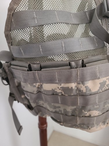 US Army Tackle Vest- New- Size Medium - Picture 5 of 11