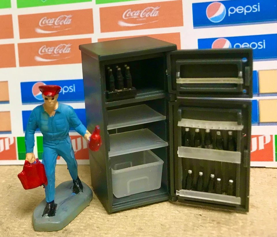 ONE GREY REFRIGERATOR+10 Colas. Two doors 2''high GARAGE DIORAMA (O) Scale NEW - Image 3 of 4