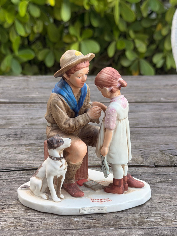 Norman Rockwell 1977 The Young Doctor Limited Edition Vintage Figurine w/ BOX