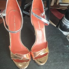 Via Spiga Gold Leather Stiletto Heel Open Toe Ankle Strap Buckle 7M EU 38