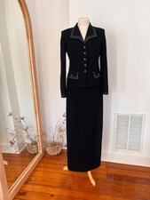 Vintage St. John Evening knit skirt suit set with embellished jacket size med 4