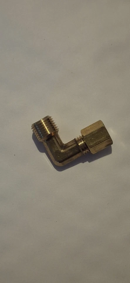 Brass Compression Elbow Union 1/8 Npt Male - 1/8 Hose Od 90° Tube Brand New - image 1 of 1
