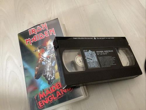   CASSETTE VIDEO ..     IRON MAIDEN  MADE IN ENGLAND