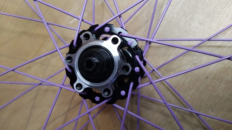 High-Strength Mountain Bike Wheel Set 27.5 Inch Disc Brake 32 Holes 30x584 - Image 3 of 4
