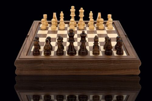 Quality DAL ROSSI Wooden Chess Checkers Backgammon Walnut Board Game (2051) - Picture 1 of 4