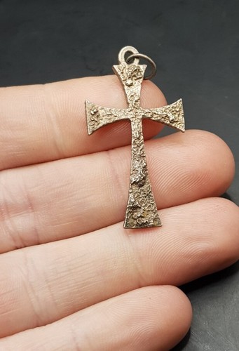Unusual Design Vintage Silver Cross Pendant. Rustic. Organic. Handmade? - Picture 2 of 8