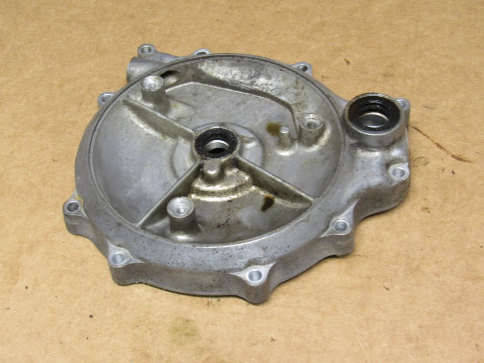 Cubierta de embrague del motor Honda 1976 CB750K Foto 2 de 4