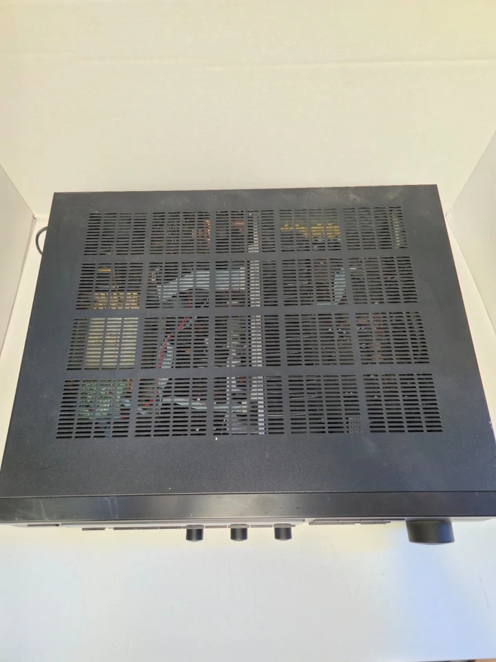 Yamaha Stereo Reciever RX-V590 - No Remote - Image 2 of 4