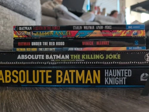 Batman Graphic Novels Lot Of 7; See Pictures For Individual Titles;  Bundle Only