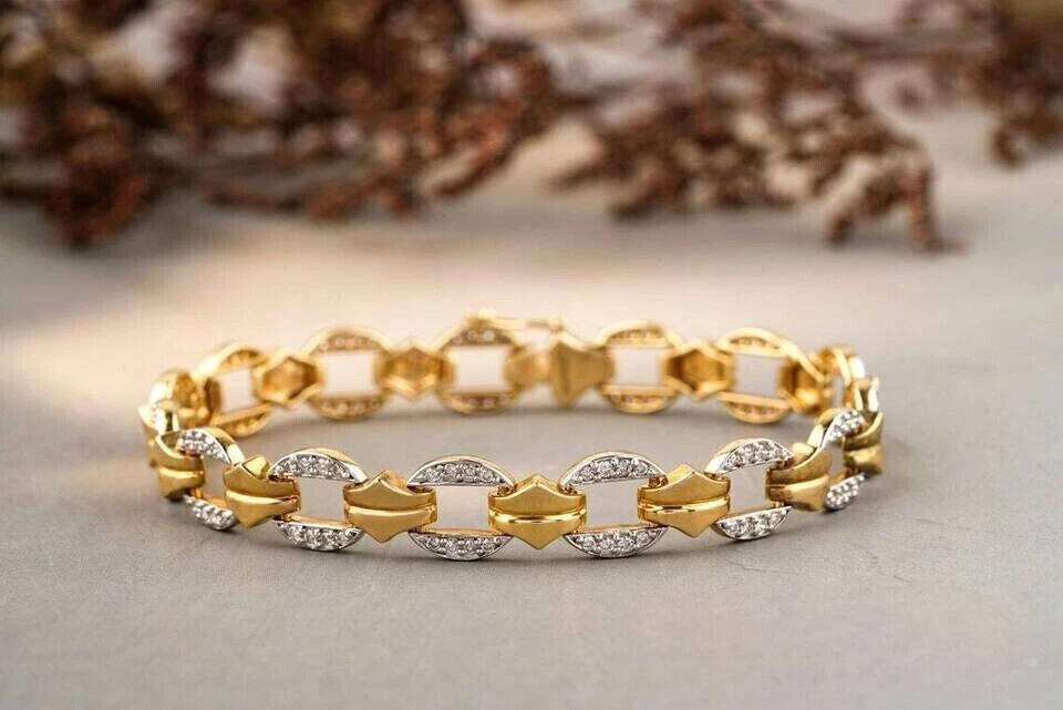 Brazalete tenis real de plata 925 para mujer de 4 quilates con diamantes simulados enchapados en oro de dos tonos Foto 3 de 4