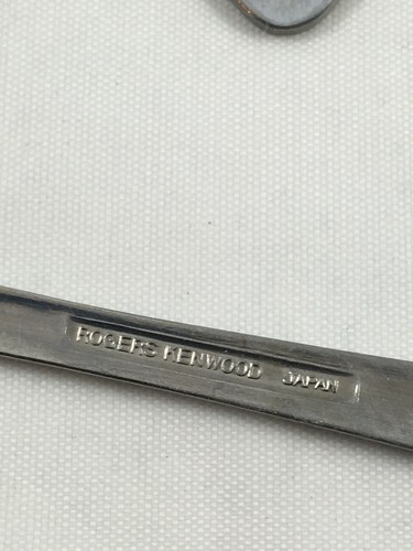 2 Rogers Kenwood Japan Stainless Steel Monogram "S" Floral Salad Forks 6 1/4" - Picture 5 of 5