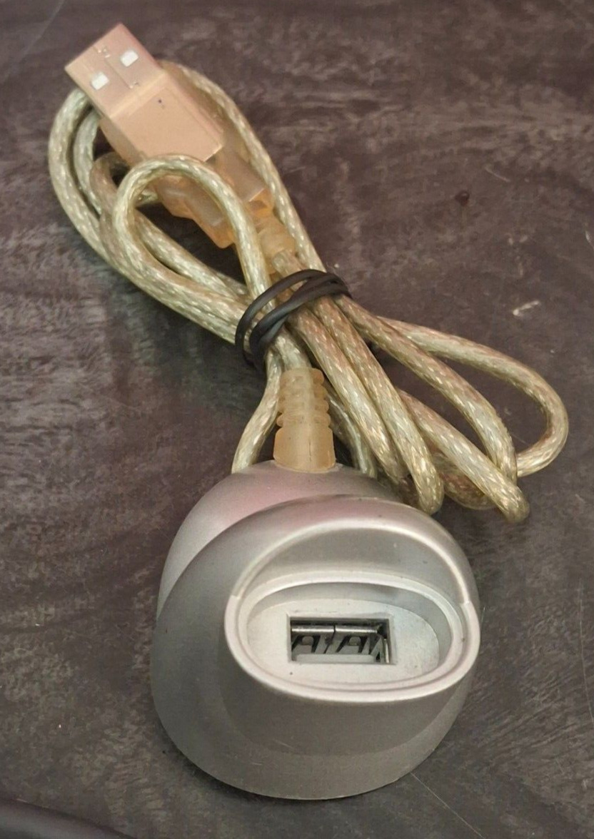 IOGEAR 2-Port KVM Switch GCS632U w/ Iogear 2-Port VGA Video Splitter GVS62