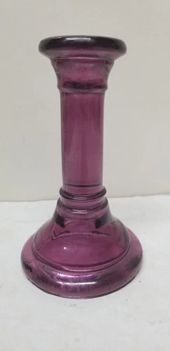 VTG ANCHOR HOCKING GLASS AMETHYST PURPLE GLASS TAPERED CANDLESTICK HOLDER 6 1/8"